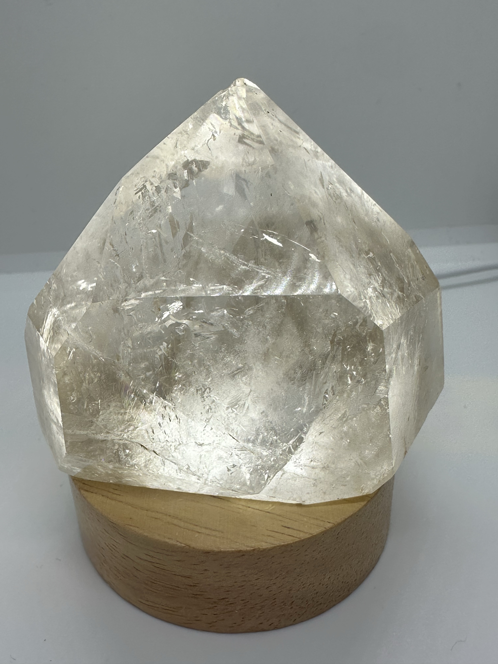 天然淡茶水晶摆件净化磁场