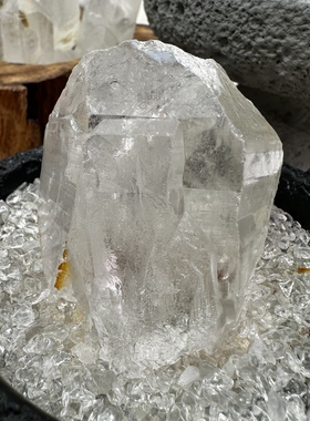 巴基斯坦喜马水晶原石 带彩 晶体超透 63x41x36mm 134g