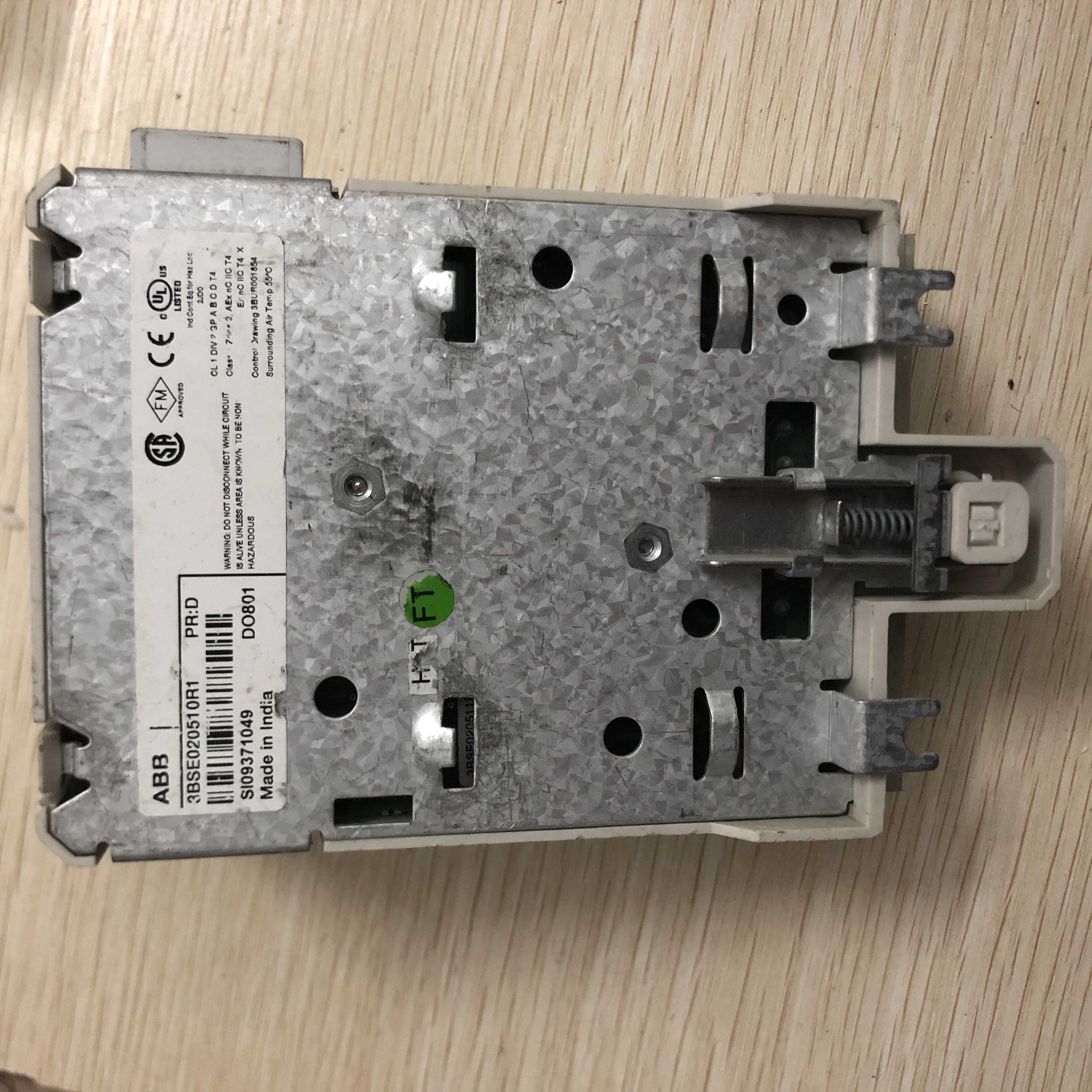 现货促销原装拆机 ABB DO801 3BSE020510R1 成色非常漂亮实物照片