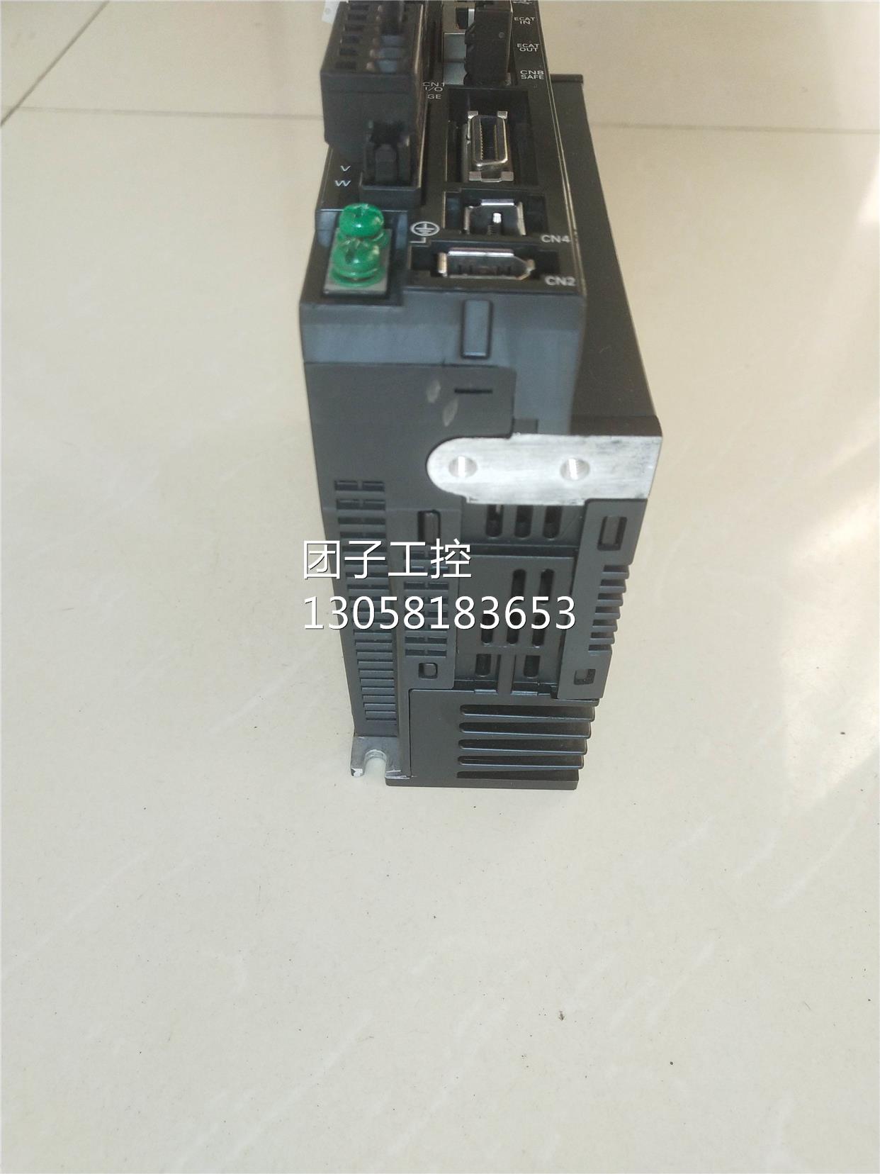 ￥R88D-KN04H-ECT-Z欧姆龙400W EtherCAT总线式驱动器9成新质保半
