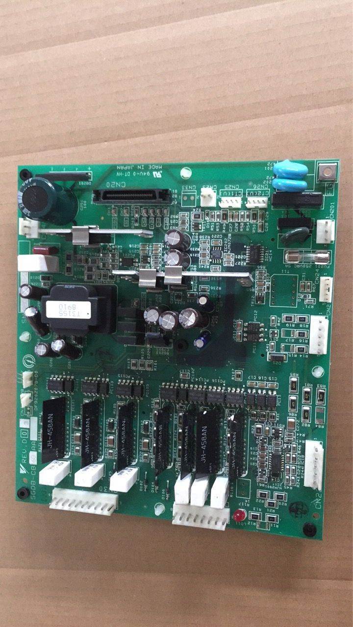 三菱变频器A740驱动板