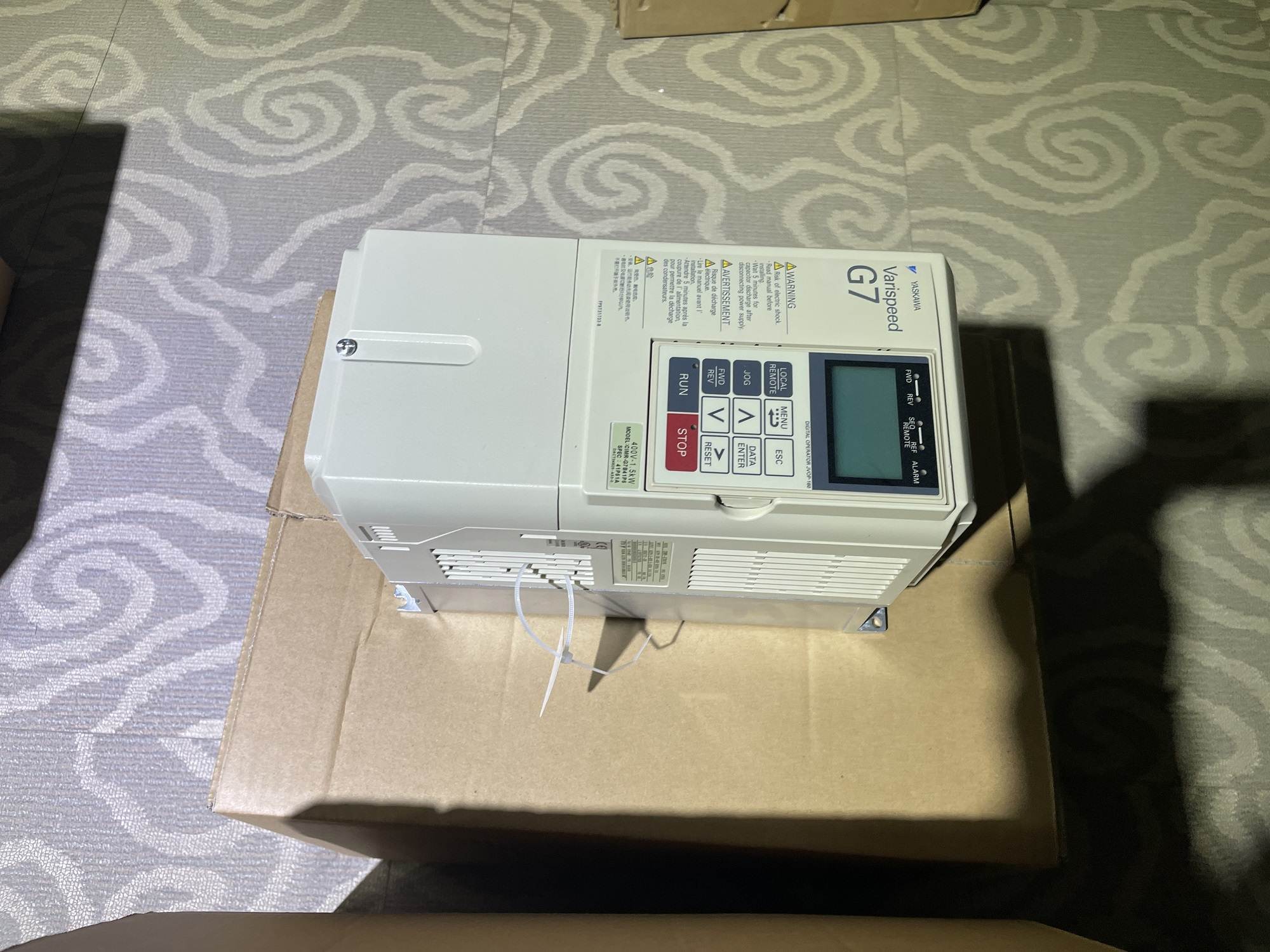 安川变频器G7系列G7B4011/G7B4015/CIMR-L7B47P5/G7B47P5/G7A47P5