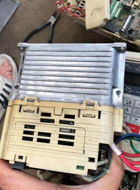 安川变频器V1000系列0.4-0.75-1.5-2.2-3.7KW底座主电源驱动板询