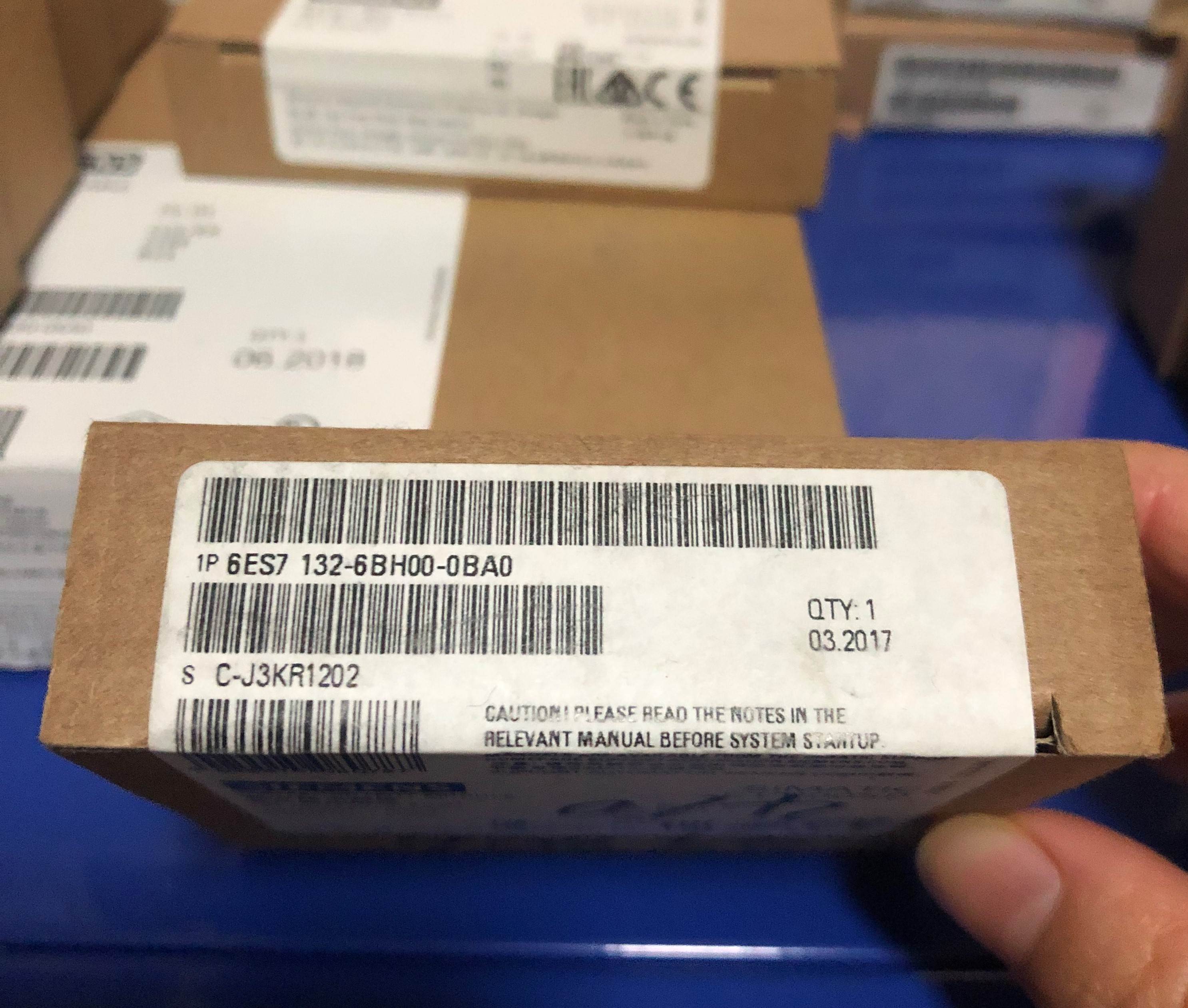 全新原装6ES7134-6HB00-0CA1 西门子输入模块6ES71346HB000CA1询