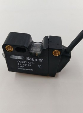 baumer 堡盟 CH-8501 O300Y.QR-11175119偏振镜反射型光电传感器