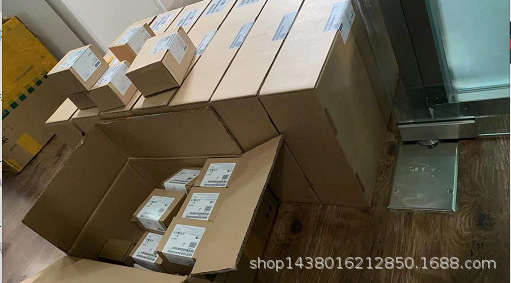 西门子PLC编程S7-200smart模拟量输出模块6ES7288-3AQ02-0AA0询价