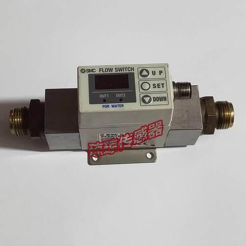 ！SMC数字式流量开关PF2W720-F04-67流量计PF2A721-F03-67实拍现