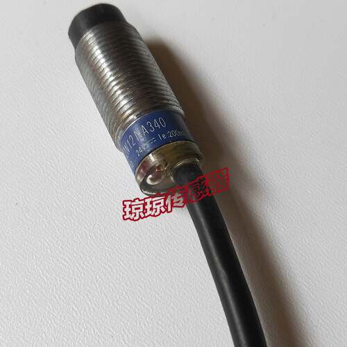！正品拆机施耐德XS2N12NA340接近开关电感式传感器询价