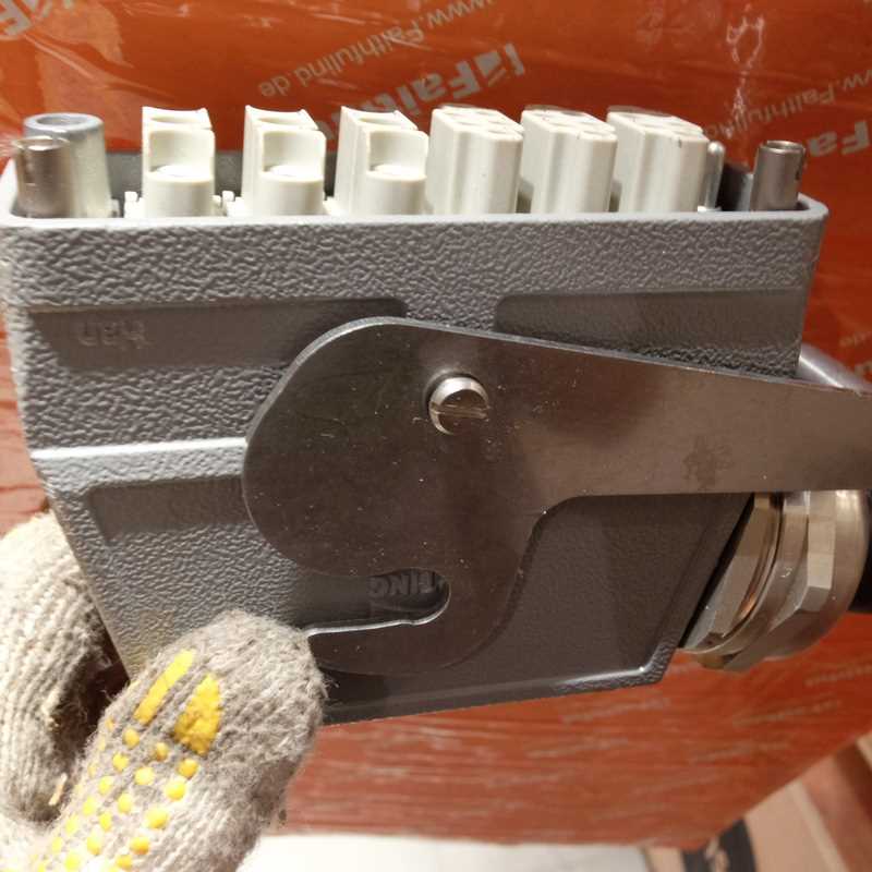 KUKA00-104-743库卡