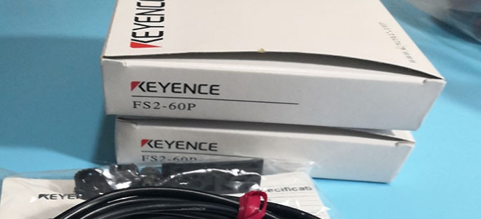 ￥KEYENCE/基恩士 FS2-60P 光纤放大器 电缆型 PNP 、拍前询价
