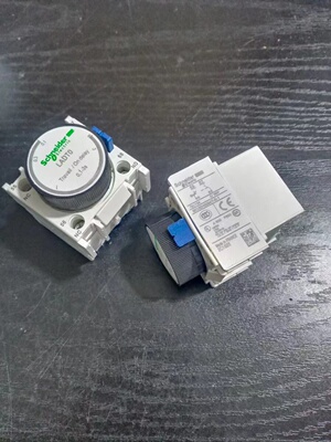 施耐德接触器延时头 LADT0 LADT2 LADT4 LADR0 LADR2 LADR4 LADS2