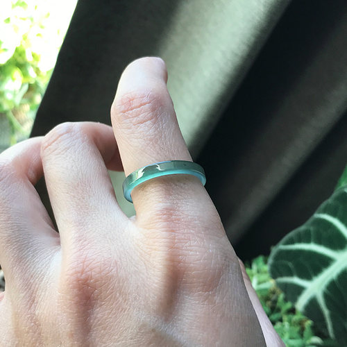 天然危料翡翠戒指环方条高冰种