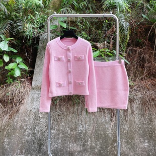 半裙套装 法式 显瘦上衣短款 女秋冬气质修身 小香风粉色圆领针织开衫