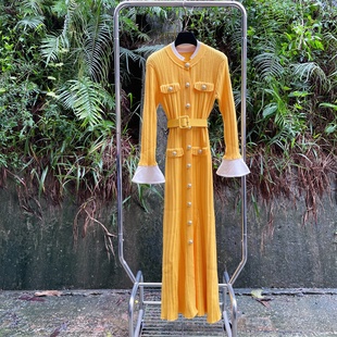 2025秋冬法式优雅名媛修身显瘦撞色圆领喇叭袖长款针织鱼尾连衣裙