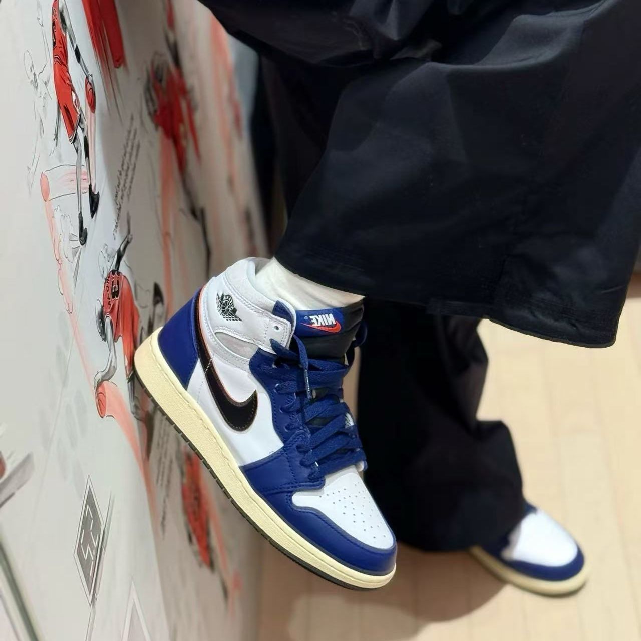 NIKE耐克男子轻便AJ1板鞋篮球鞋