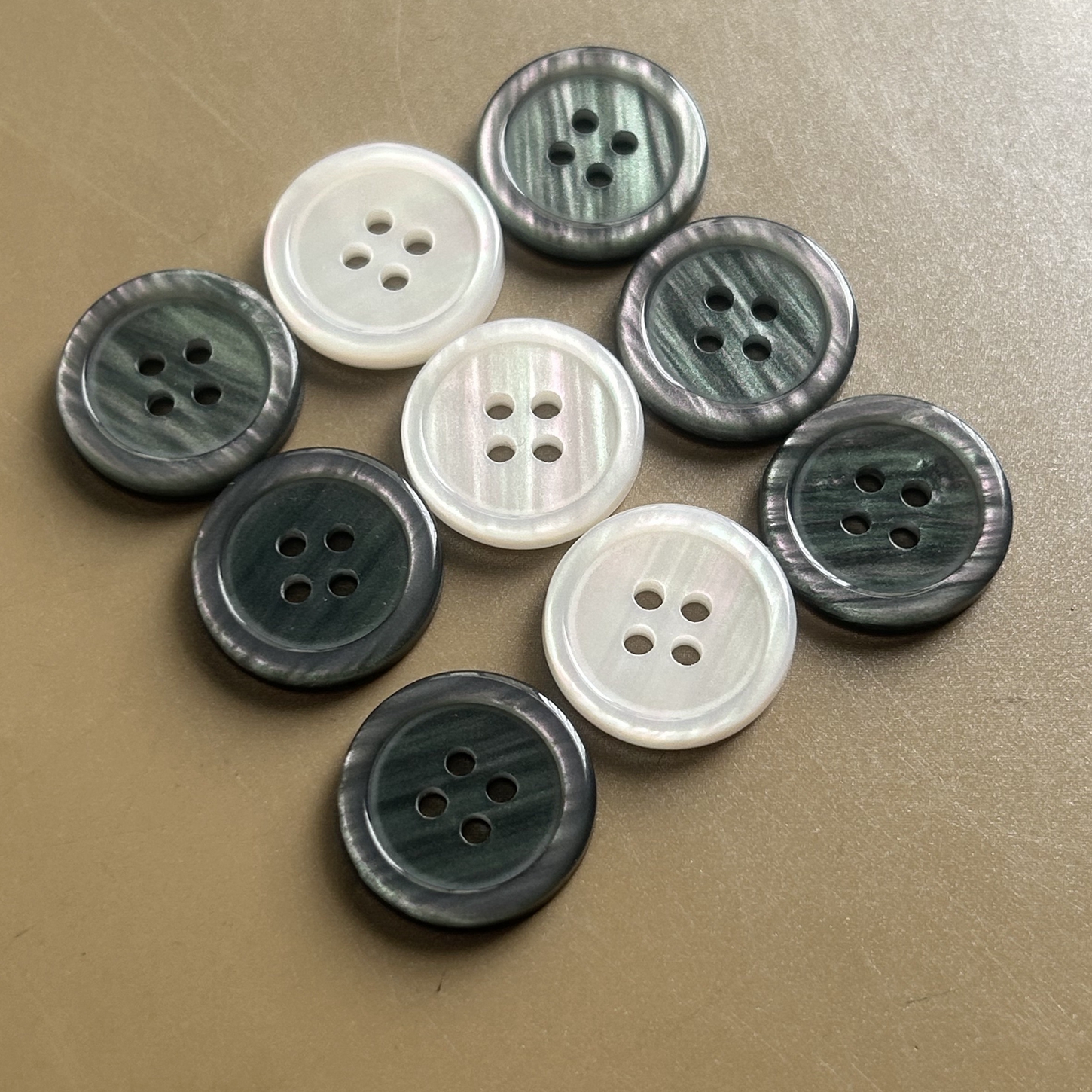 彩虹光高档仿贝壳纽扣