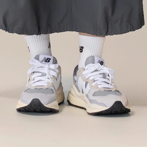 NewBalance男女情侣款休闲鞋