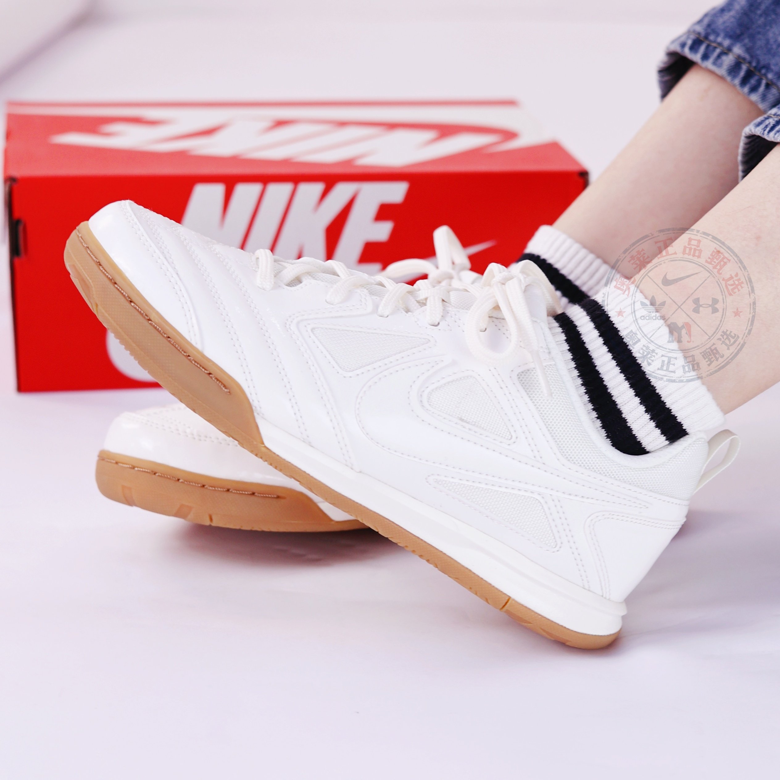 Nike大童男女低帮透气轻便运动鞋