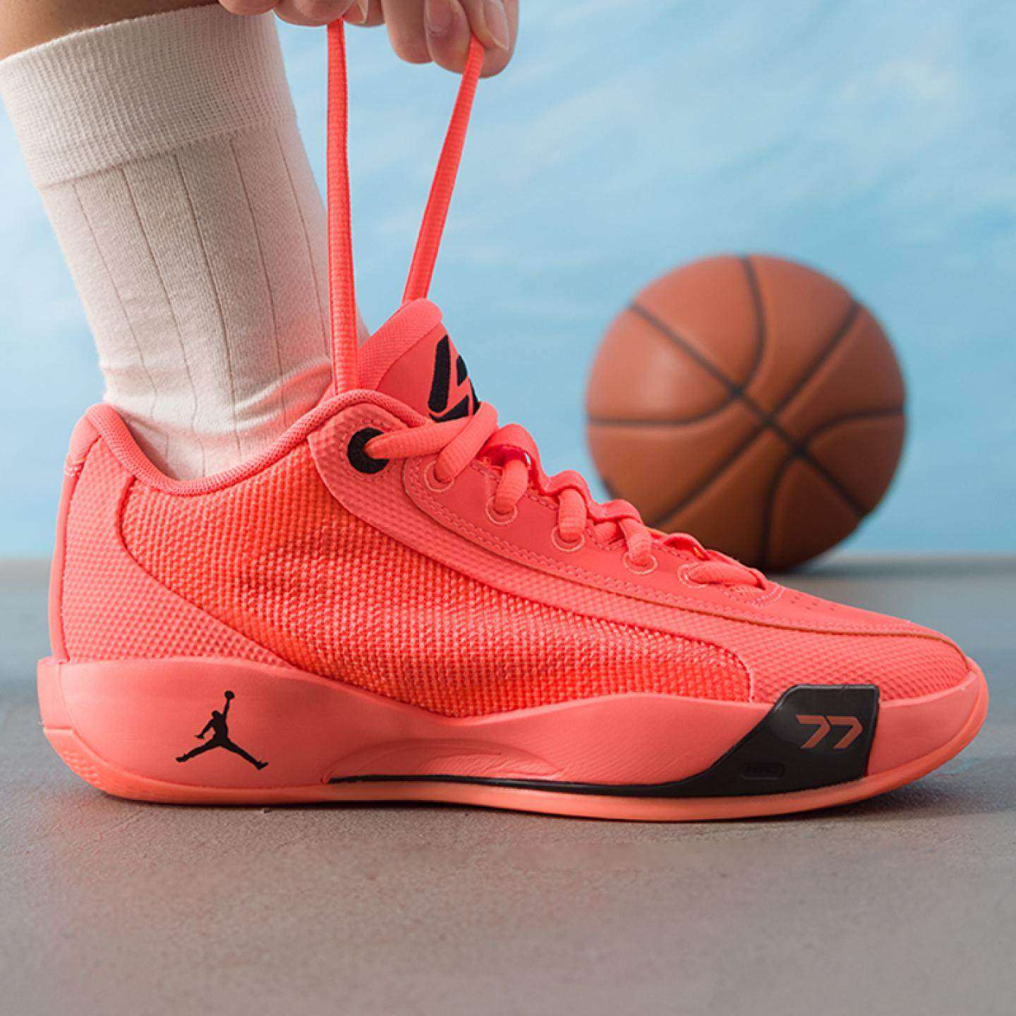 Nike耐克乔丹东契奇大童男女童儿童实战篮球鞋休闲运动鞋HF0820