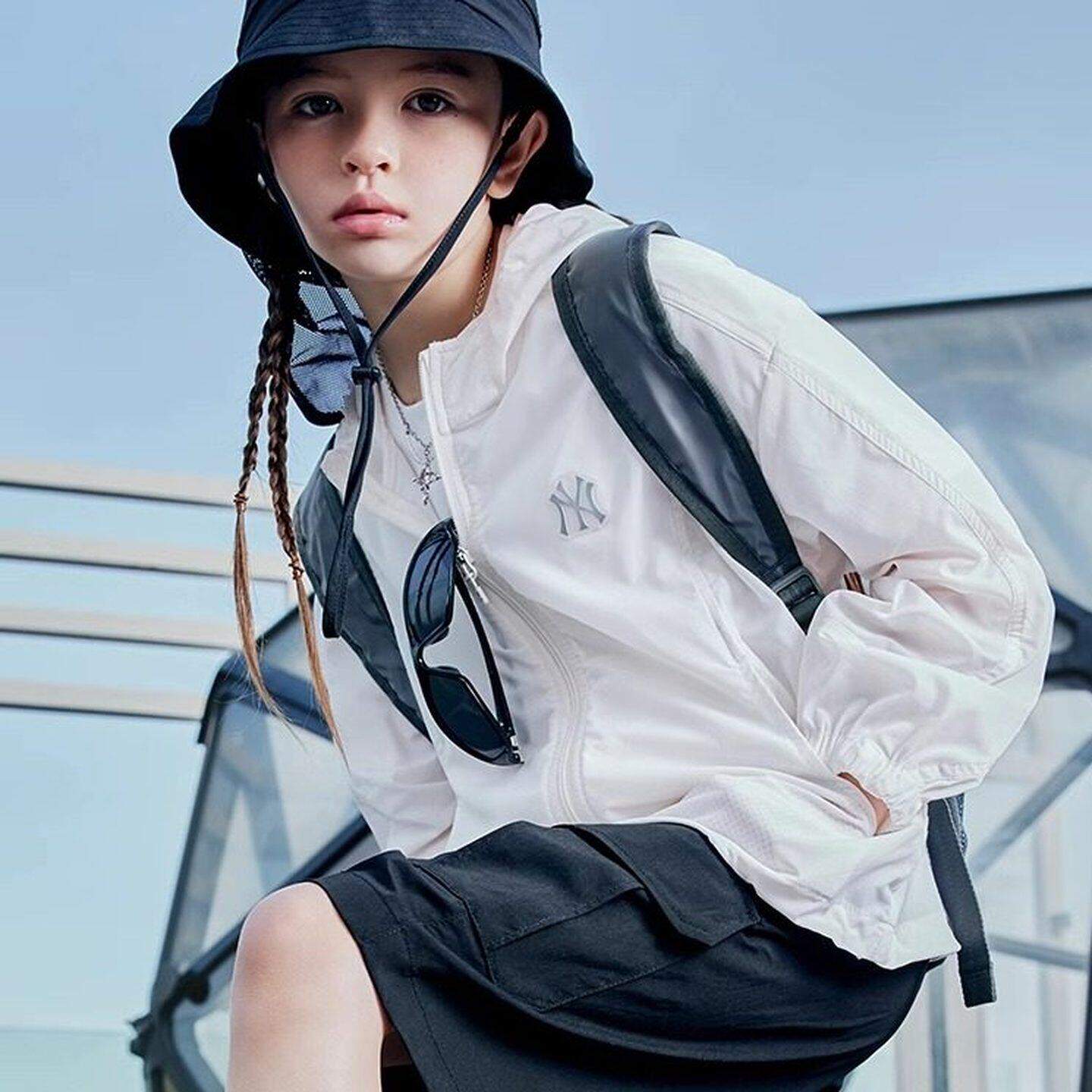 MLB外套男女童款春夏运动户外NY小标轻薄连帽夹克防晒衣7AWJCP343