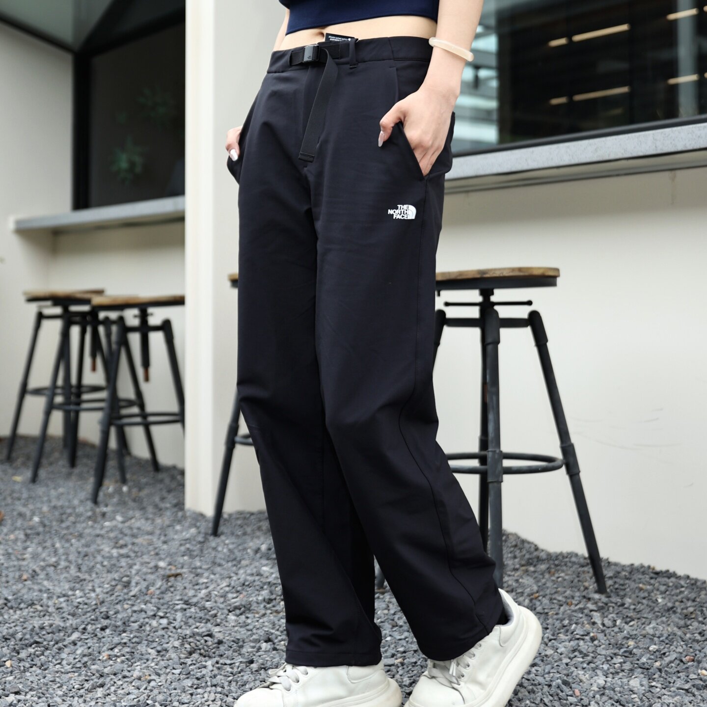 26新款TheNorthFace北面软壳裤女子户外中腰防泼水徒步登山8BWG