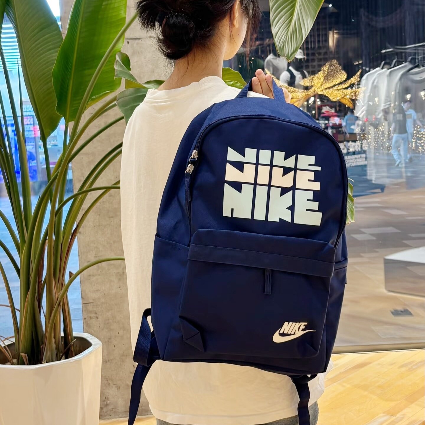 Nike耐克背包书包户外大容量徒步登山包运动旅游包双肩背包HV6614