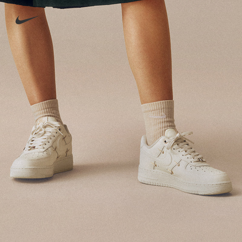 耐克女鞋AirForce1AF1板鞋