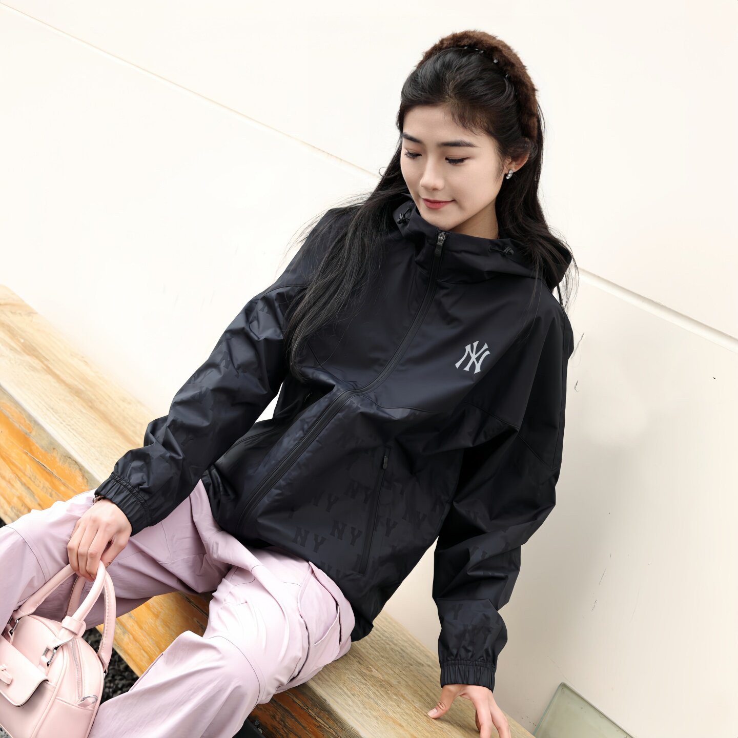 26新款MLB外套男女同款NY复古暗花拼接宽松休闲运动夹克3AWJM0763