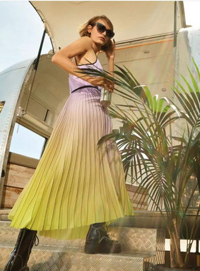 意大利TS 紫色云霞 飘逸仙气腰带渐变色定位百褶吊带长款连衣裙