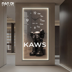 饰画钟表挂钟客厅过道走廊挂画发光灯画暴力熊艺术时钟 kaws玄关装