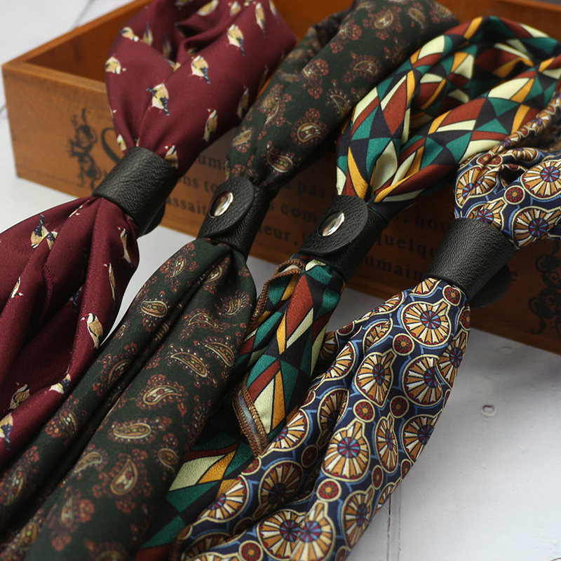 阿美咔叽复古男士丝巾印花