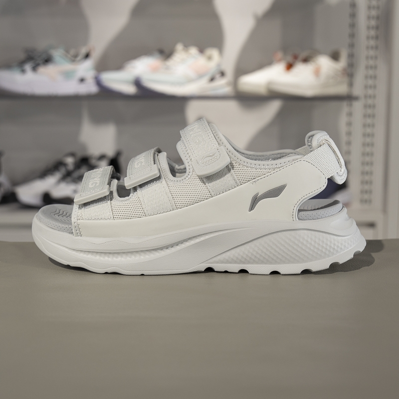 李宁潮流凉鞋透气回弹