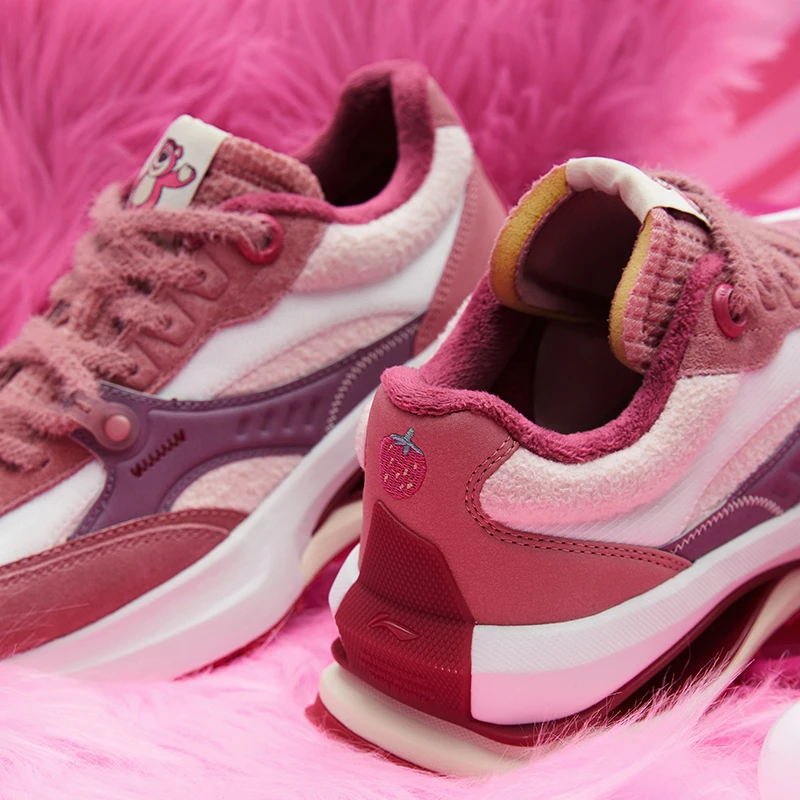 李宁加绒保暖女迪斯尼草莓熊联名