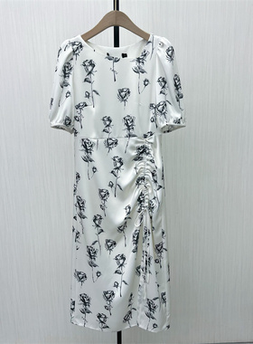 图●2025秋季新品 法式碎花连衣裙女气质显瘦小清新茶歇裙4111