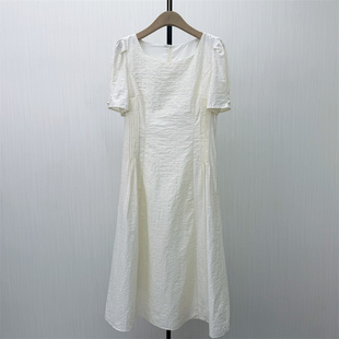 恩●2026夏季新品 法式短袖连衣裙女气质简约显瘦小清新长裙910-2