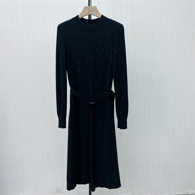 司●2025冬季新品 针织连衣裙女修身内搭长袖打底毛衣裙子0010
