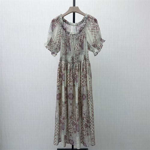 fei●2026夏季新品 法式泡泡袖连衣裙女气质显瘦小清新茶歇裙6240