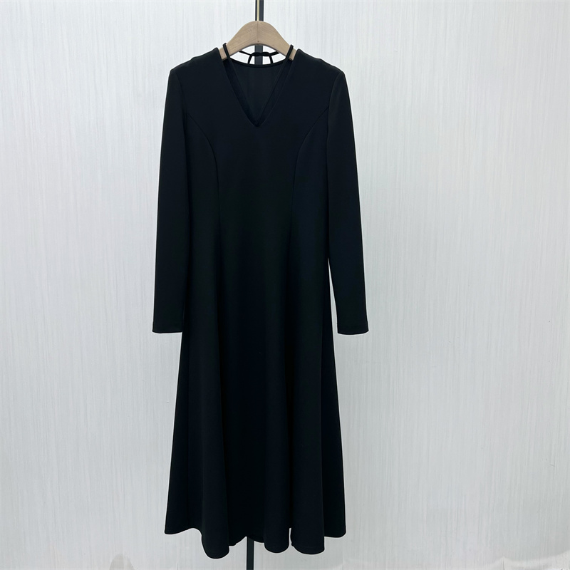 图●2025冬季新品 长袖连衣裙女简约修身显瘦内搭打底T恤裙子4208
