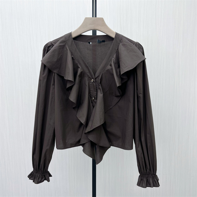 图●2025秋季新品 法式长袖衬衫女气质小众别致宽松打底上衣1605