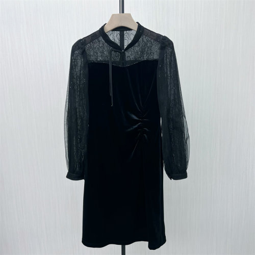 司●2025冬季新品  丝绒连衣裙女法式复古小众气质裙子0630