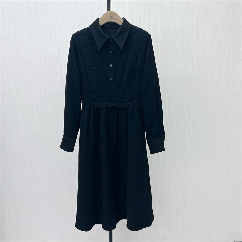 文●2025冬季新品 纯色连衣裙女假两件宽松中长款打底衬衫裙503
