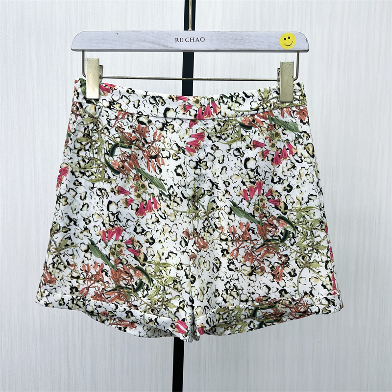 KA●2024夏装新品 碎花短裤女高腰显瘦气质通勤a字阔腿裤热裤2431