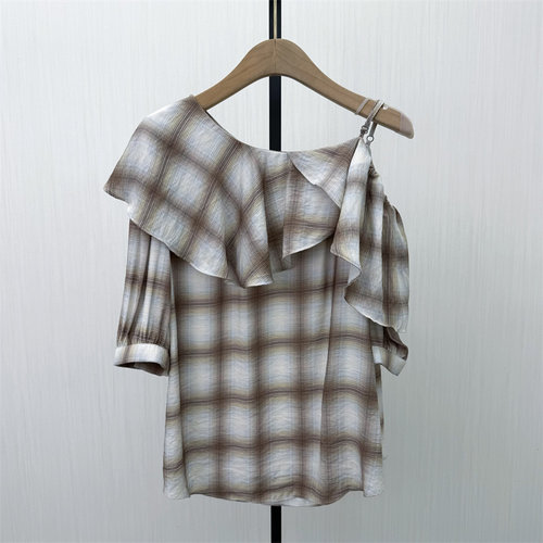 恩●2026夏季新品 格纹短袖衬衫女设计感小众宽松露肩别致上衣563
