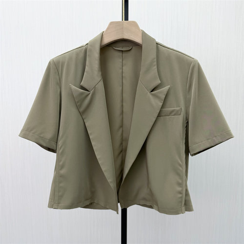 彩●2026春季新品 时尚短袖西装外套女宽松休闲通勤西服上衣321