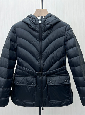 图●2025冬季新品 短款羽绒服女简约通勤百搭轻薄保暖外套8563