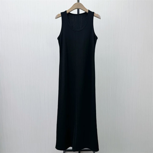 图●2026夏季新品 无袖背心连衣裙女宽松休闲简约打底T恤裙4069
