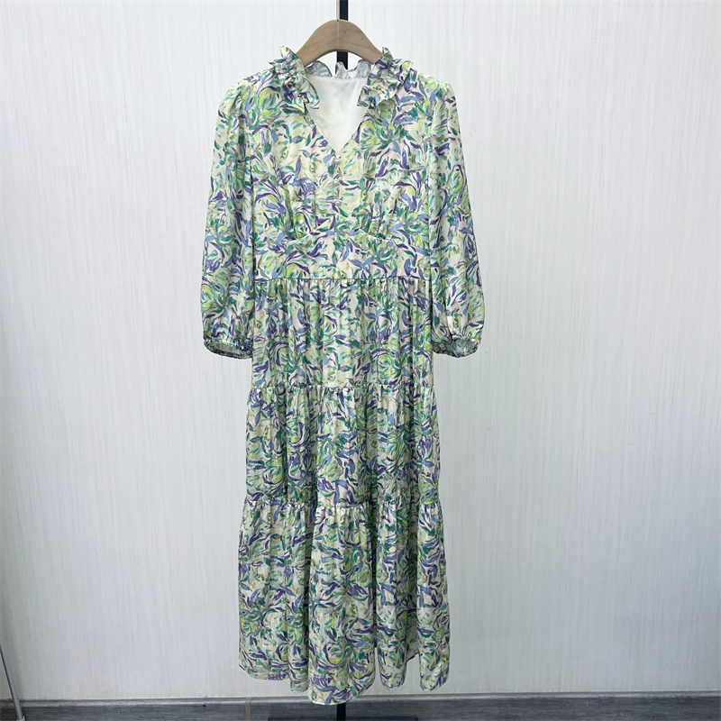 良月●2025秋季新品 法式碎花连衣裙女气质显瘦小清新茶歇裙9107