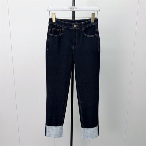 迪●2026冬季新品 直筒小脚牛仔裤女高腰显瘦修身长裤铅笔裤2870