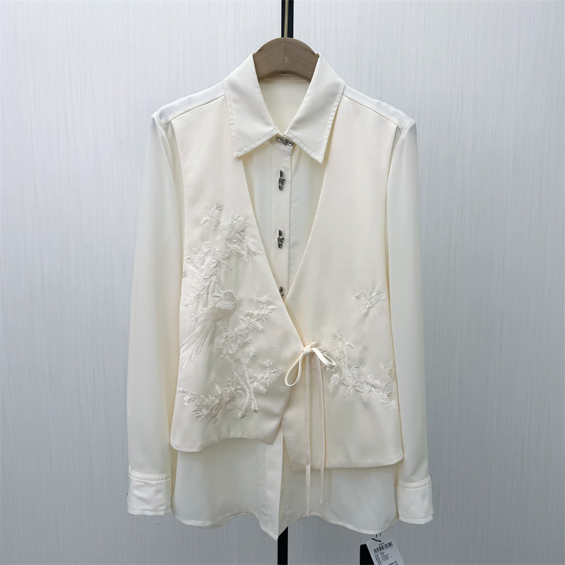 乂●2026春季新品 法式长袖衬衫女小众气质别致宽松打底上衣6163