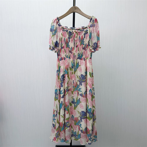 良月●2026夏季新品 法式连衣裙女气质显瘦小清新印花长裙8691